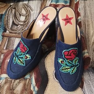Anna Sui Inc Denim 7.5 rose beaded mules/ platforms. Excellent Used Condition!